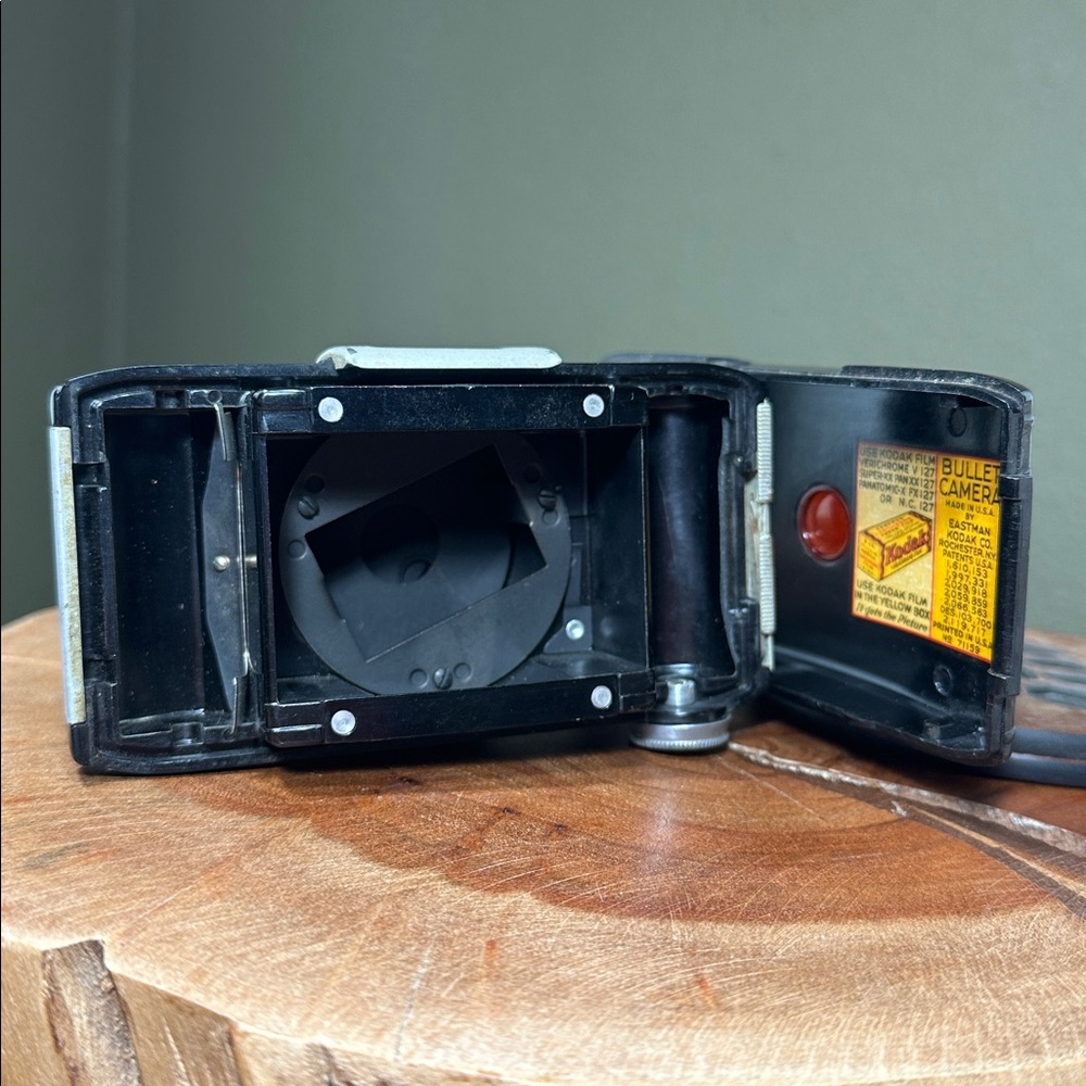 Vintage KODAK Bullet Camera - Art Deco - Picture 12 of 15